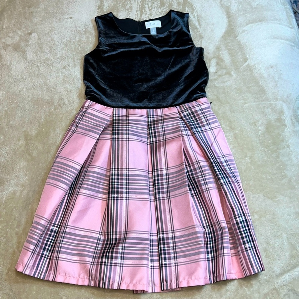 Girls dress size 8